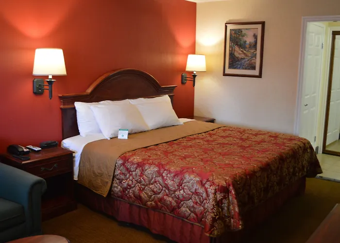 Dynasty Suites Redlands